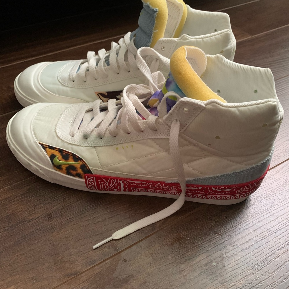 Nike drop type mid white size 9